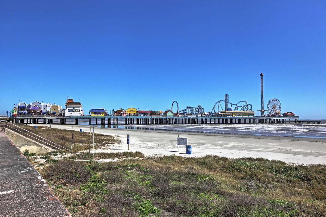 Colorful Galveston Retreat Steps From Beach And Pool المظهر الخارجي الصورة